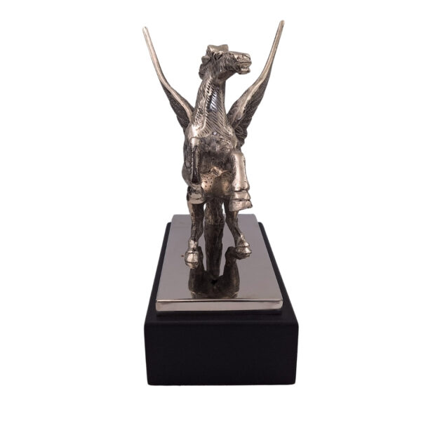 Pegasus – dekorative Aluminiumfigur auf einem Stahl- und Holzsockel – NI9935
