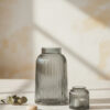 Glasvase Grau 24 cm – Serenite Vase mit Strukturglas