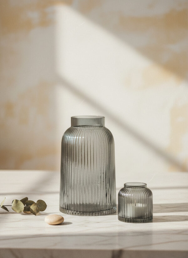 Glasvase Grau 24 cm – Serenite Vase mit Strukturglas