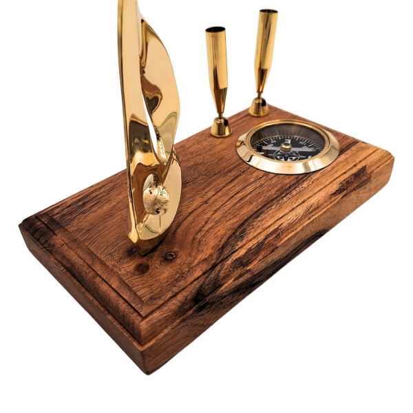 Elegantes Schreibtischset Yacht und Kompass aus Holz