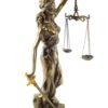 Themis Figur mit Waage
