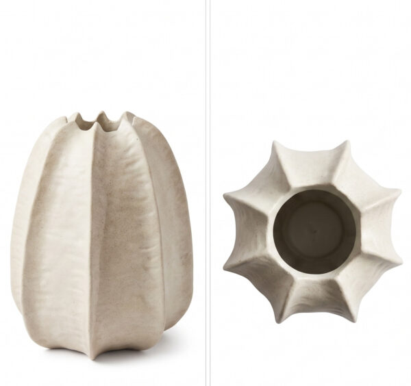 Designvase Beige 29 cm – MANON Vase aus Polyresin