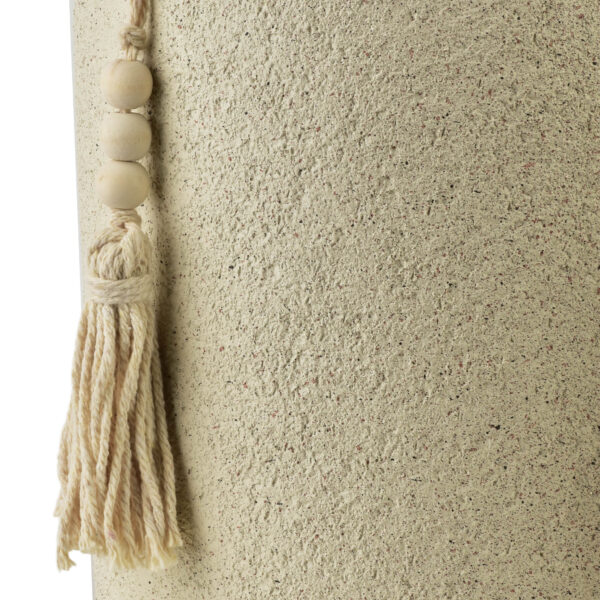 Henkelvase Polyresin mit Quasten – MANON 26 cm in Beige