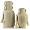 Henkelvase Polyresin mit Quasten – MANON 26 cm in Beige