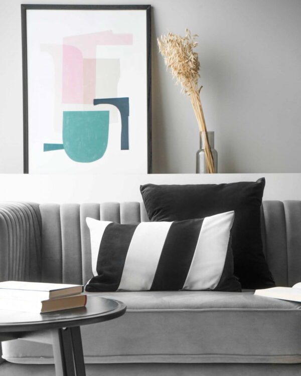 Schwarz-Weißes Stripes Dekokissen 50x30 – Modernes Sofakissen mit Füllung