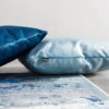 Blaues Dekokissen Velvet – Modernes Sofakissen 50x30 cm