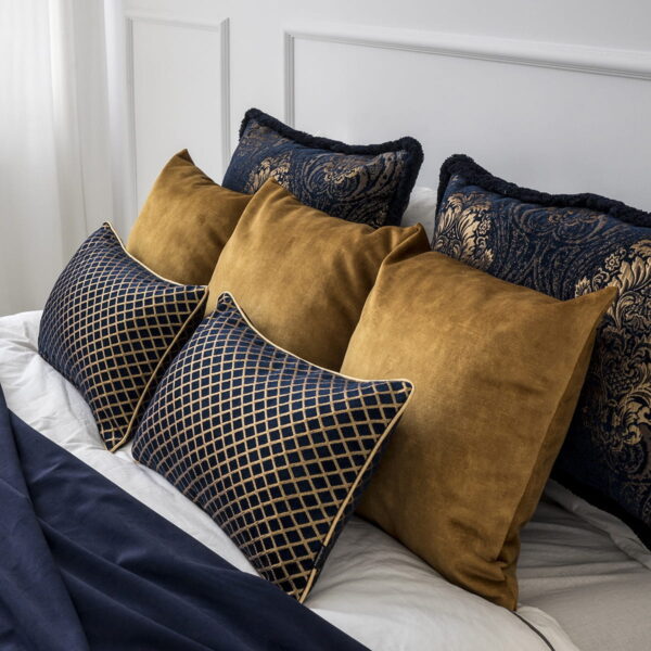 Marineblaues Dekokissen AURUM – Elegantes Sofakissen 60x40 cm