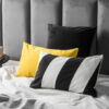 Gelbes Velours Dekokissen Velvet – Exklusives Sofakissen Gelb 50x30 cm