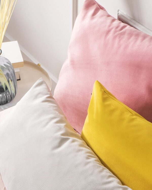 Gelbes Velours Dekokissen Velvet – Exklusives Sofakissen Gelb 50x30 cm