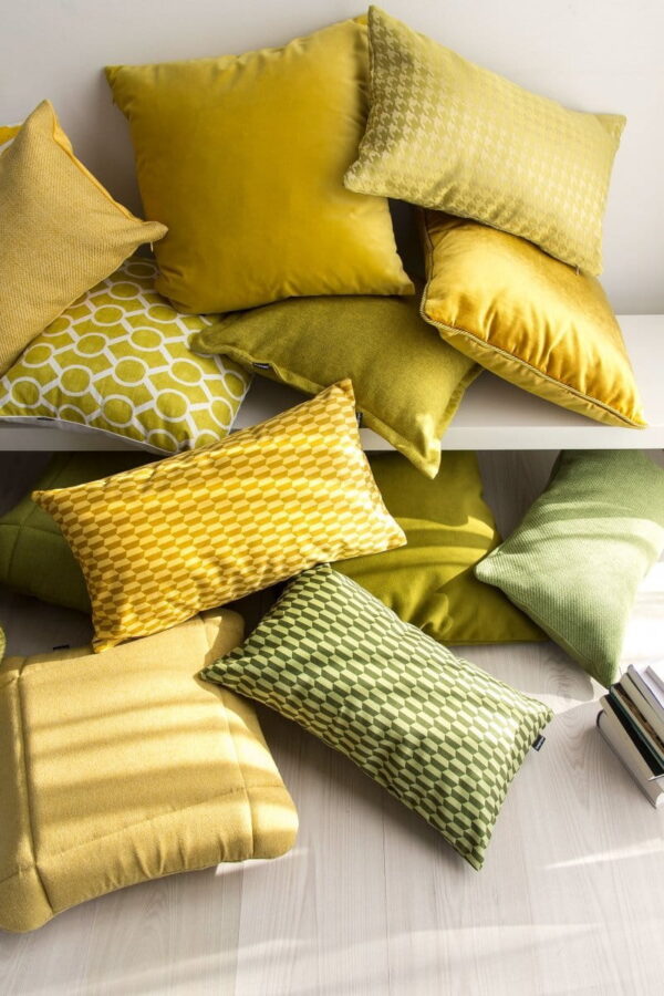 Gelbes Velours Dekokissen Velvet – Exklusives Sofakissen Gelb 50x30 cm