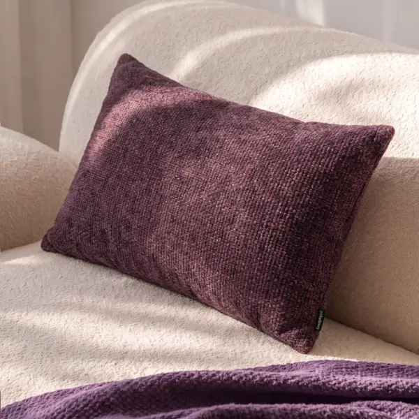 Violettes Dekokissen COCO – Elegantes Sofakissen 60×40 cm