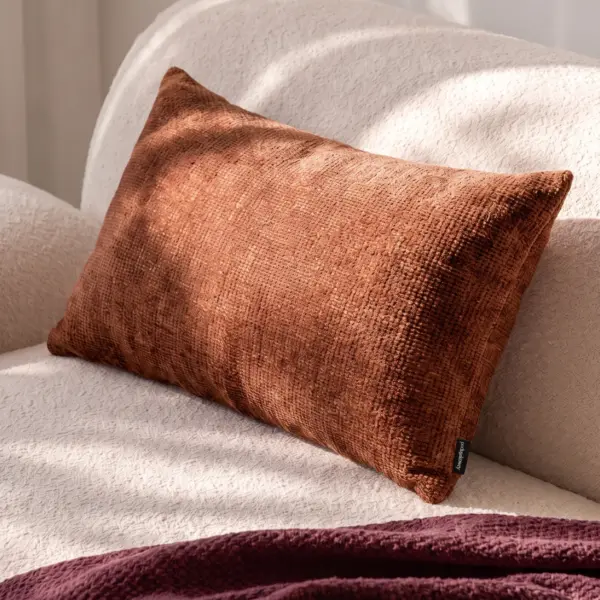 Rostfarbenes Dekokissen COCO – Elegantes Sofakissen 60×40 cm