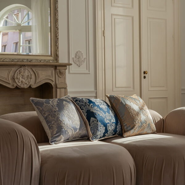 Queen Dekokissen 45x45 – Exklusiv Marineblau