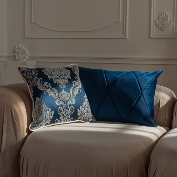 Queen Dekokissen 45x45 – Exklusiv Marineblau