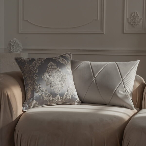 Graues Dekokissen TOUCH – Elegantes Sofakissen 60x40 cm