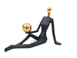 Dekofigur Turnerin – Elegante Skulptur für modernes Wohnen