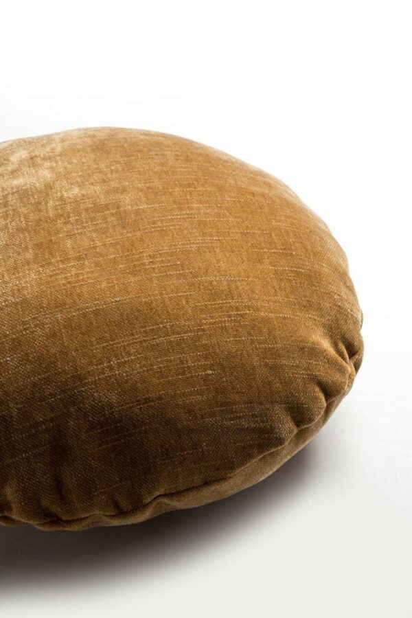 Braunes rundes Dekokissen ROLO – Exklusives Boho Sofakissen 45x45 cm
