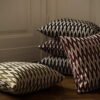 Schwarzes Kissen mit Blattmuster 45x45 - Stilvoller Blickfang