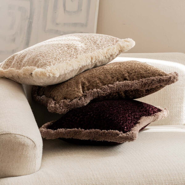 Bordeaux Bouclé Kissen 50x30 cm - Eleganter Blickfang