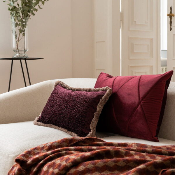Bordeaux Touch Dekokissen 60x40 - Eleganter Hingucker
