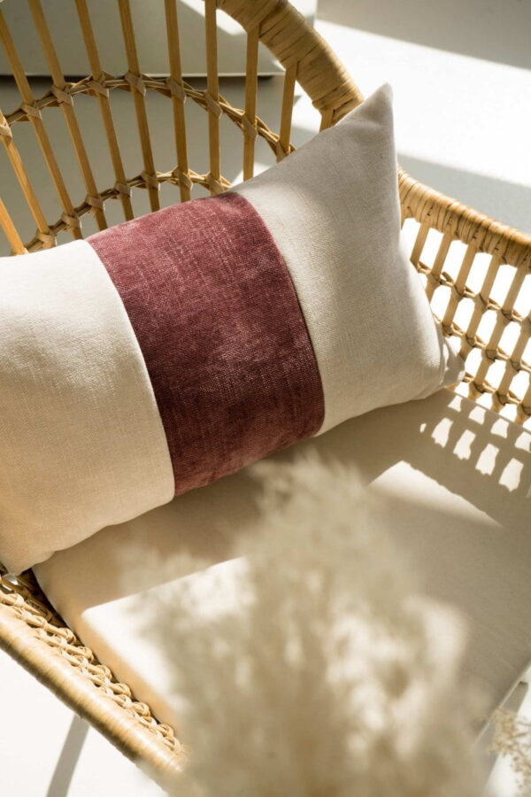 Rolo Dekokissen Creme Violett - Eleganter Kontrast 50x30 cm