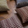Nava Bordeaux Dekokissen - Elegantes Muster 45x45 cm