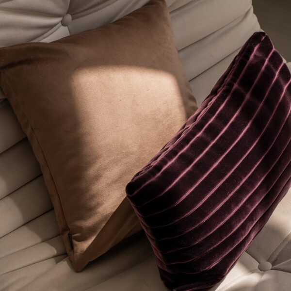 Cordian Samt Kissen Violett - Edler Retro-Look 50x30 cm