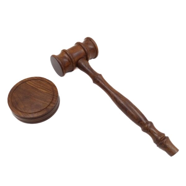 Richterhammer aus Holz 30 cm – Exklusiver Gerichtshammer mit Sockel